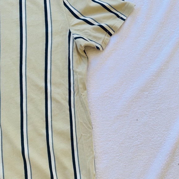 Abercrombie striped tee shirt - Picture 4 of 6